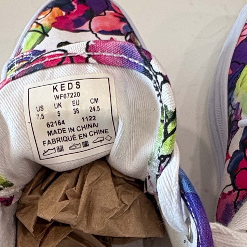 Keds Triple Up gorgeous floral sneakers - like new- worn 1x indoors - Picture 11 of 12